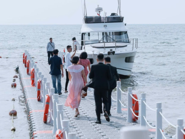 Cầu phao nổi tại Grandeur Mansion Phú Quốc